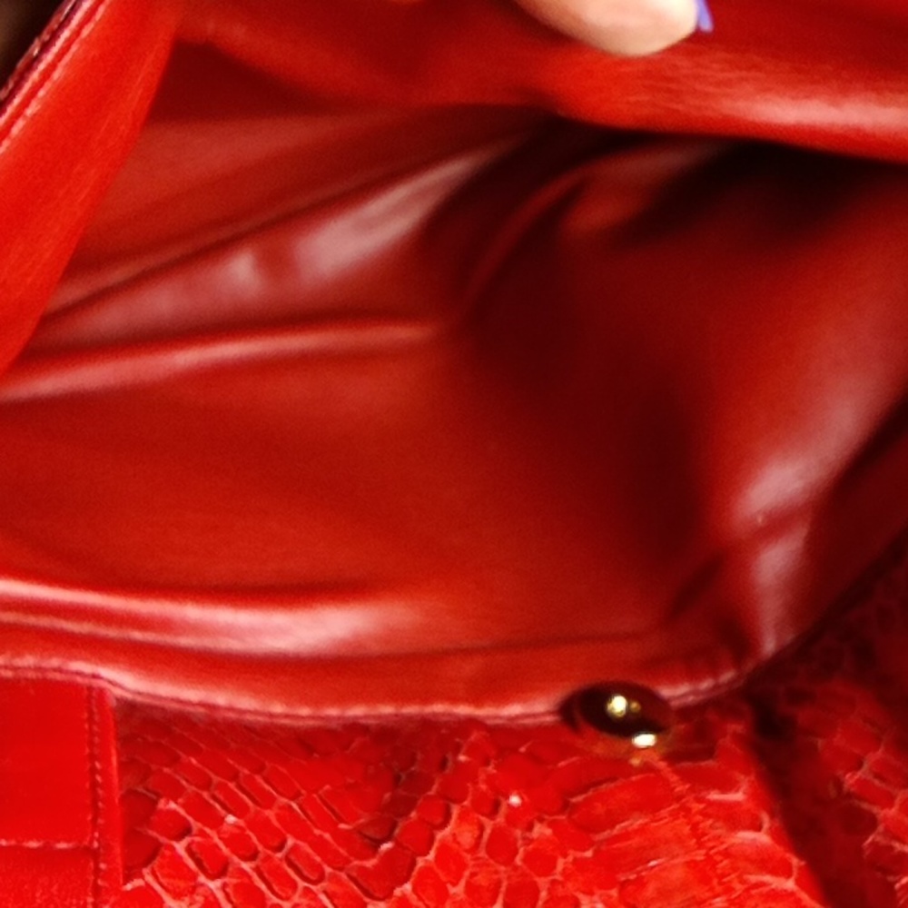 Andre Cellini Red Faux Snakeskin Crossbody Bag - Picture 4 of 8
